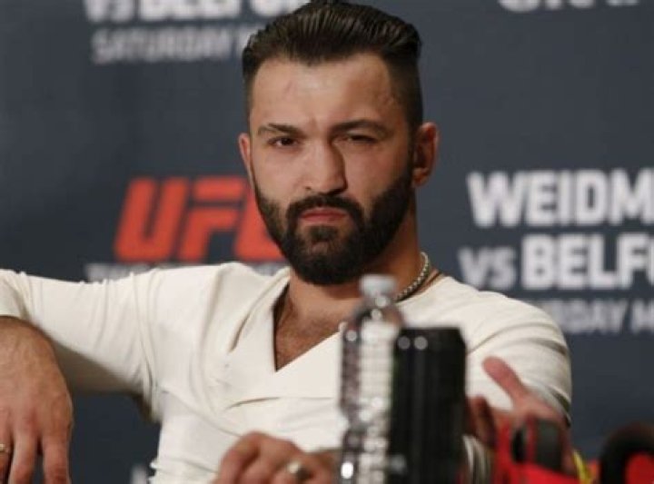 Andrei Arlovski Wife, Family, Height, Weight, Net Worth, Bio