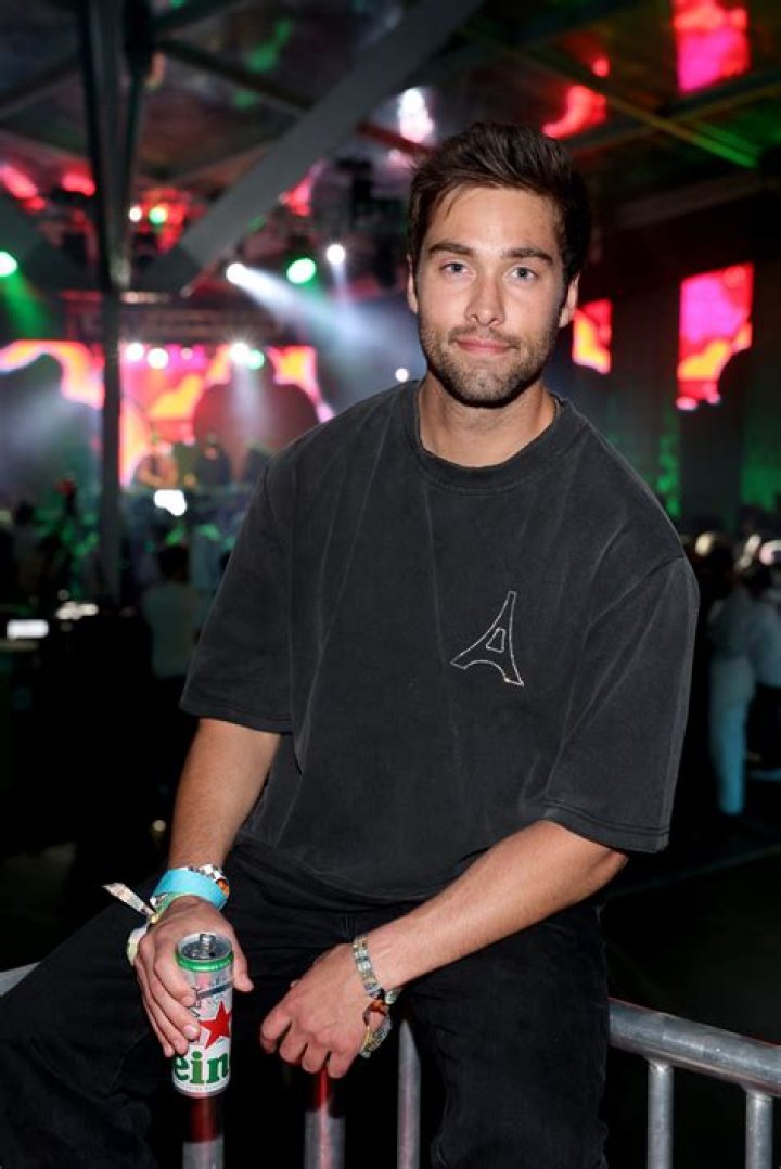 Austin North; Net Worth, Outer Banks, Height, Family, Facts, Age