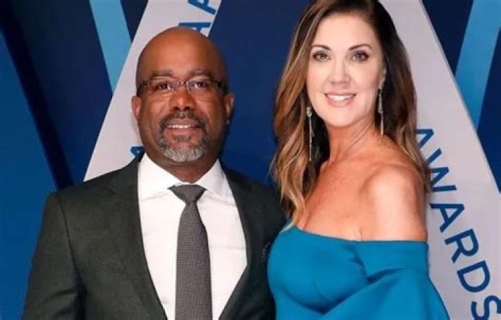 EXPLORE Darius Rucker Wife Beth Leonard Wiki, Bio, Age, Height, Background, Children, Job!!