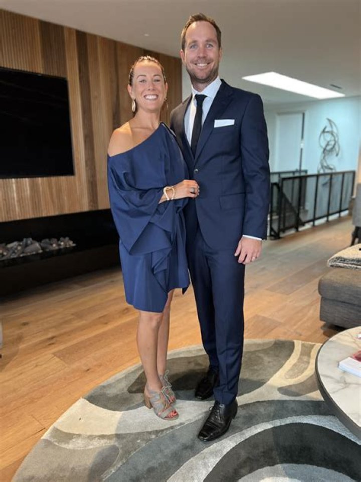 EXPLORE Former member of the rock band ‘Ash’ Charlotte Hatherley Wiki, Bio, Age, Height, Married, Husband, Instagram, And Net Worth 2020