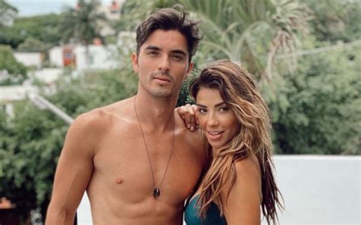 Explore Christian Estrada (Bachelor in Paradise) Wiki, Bio, Age, Height, Girlfriend, Net Worth, Instagram