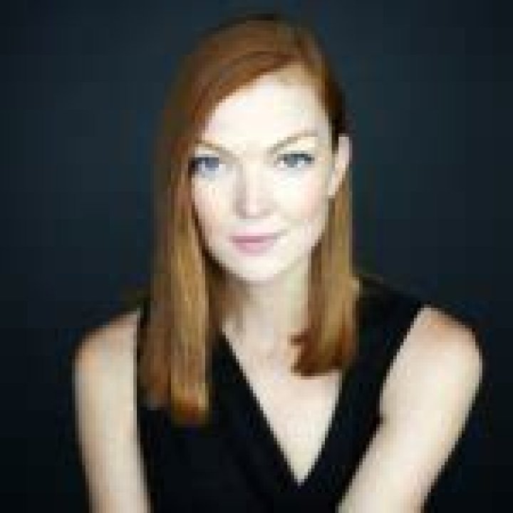 Emily Coutts Biography: Age, Net Worth, LGBTQ+, Pictures, Movies, Wiki