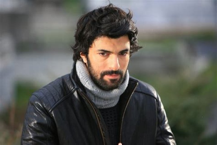 Engin Akyurek Height, Weight, Age, Net Worth, Dating, Bio, Facts