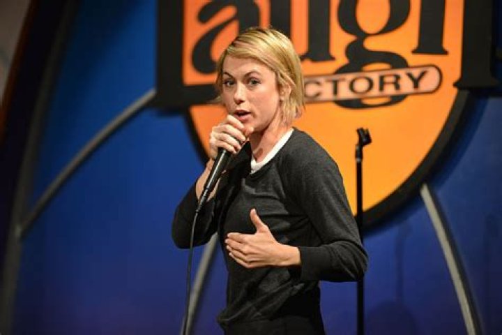 Know About Iliza Shlesinger; Net Worth, Husband, Netflix, Age, Wedding