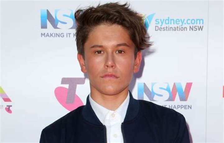 Know All About Jai Waetford Girlfriend Isabelle Clarke!