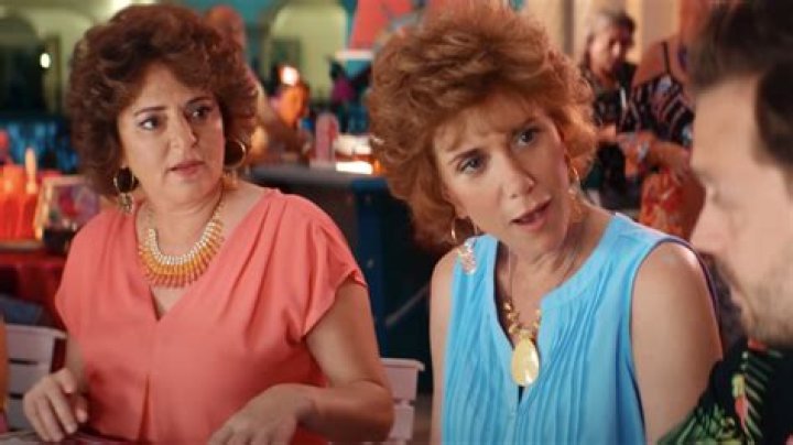 Kristen Wigg; Movies, Boyfriend, Twins, Family, Facts, Husband