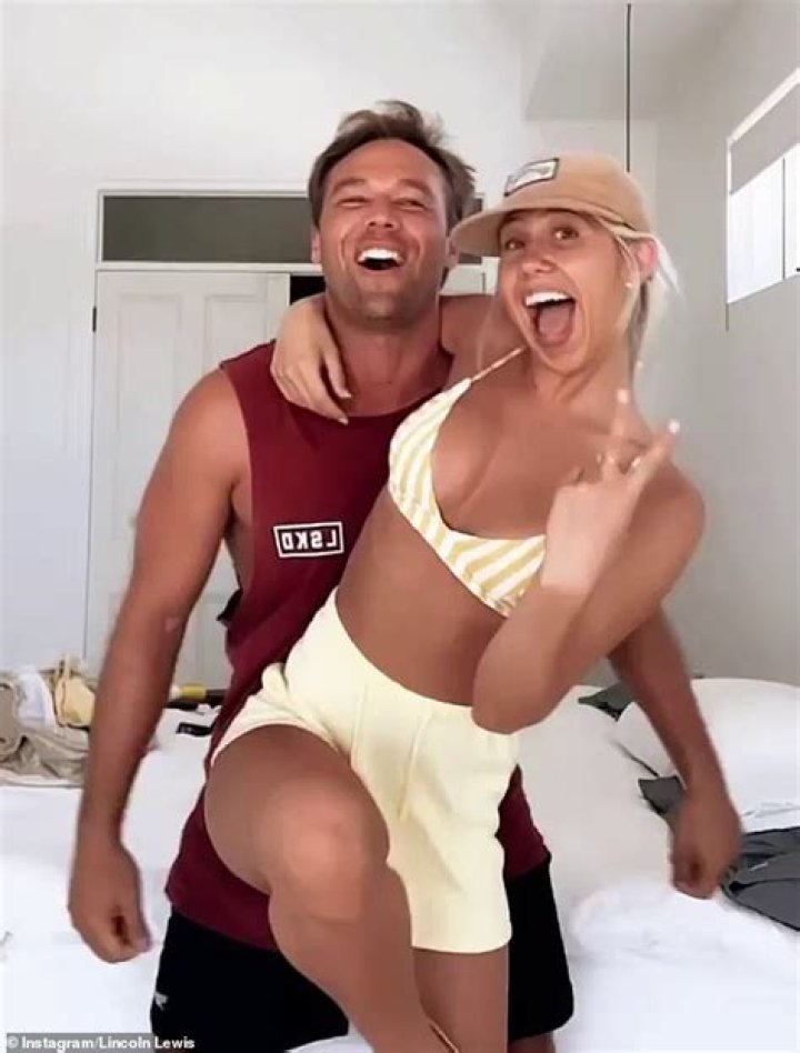 Who Is Lincoln Lewis Ex-Girlfriend Pandora Bonsor?