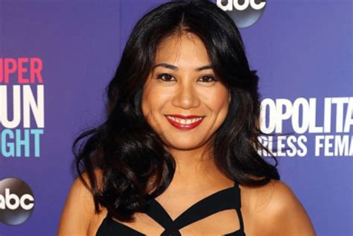 Liza Lapira Bio, Wiki, Height, Net Worth, Married, Husband, Boyfriend