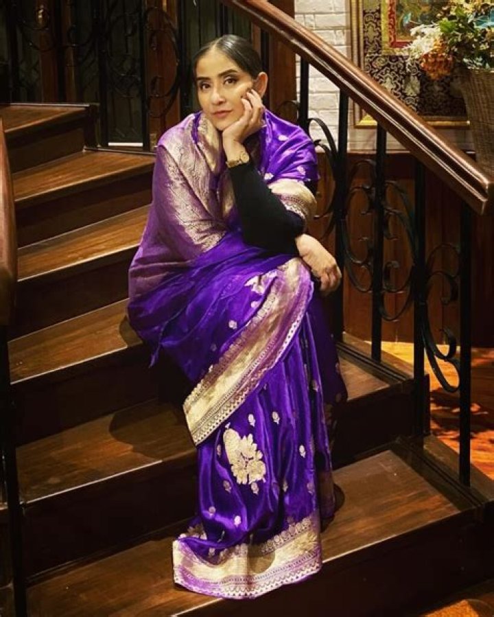 Manisha Koirala Biography: Age, Net Worth, Movies, Awards, Parents, Siblings, Spouse, Instagram, Height, Wiki