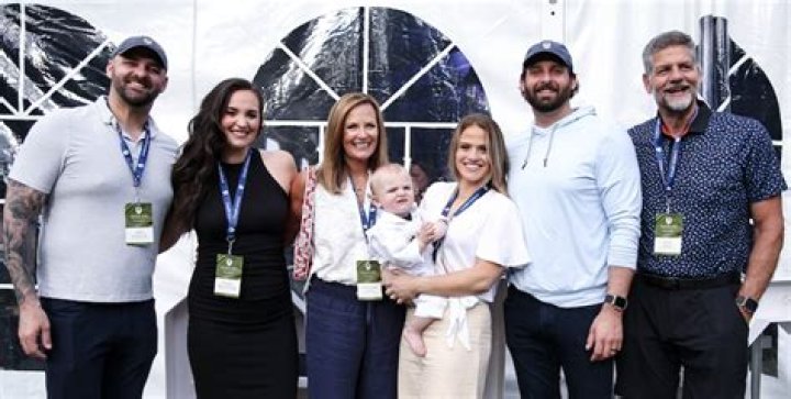 Mike Golic Wife, Daughter, Son, Brother Family, Height, Salary