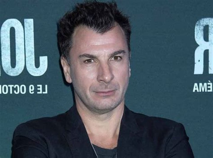 Taille Michael Youn Archives - Médias Célèbres