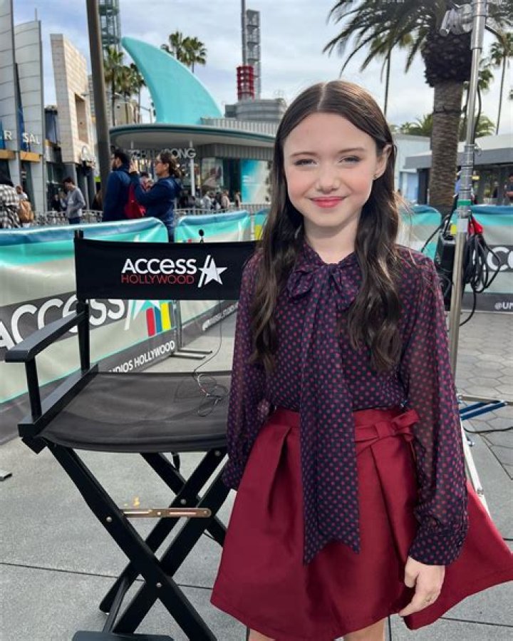 Who Are Violet McGraw Parents? Age, Wiki, Movies & Facts